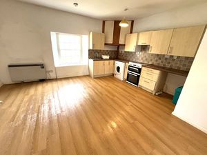 Lounge/Kitchen- click for photo gallery